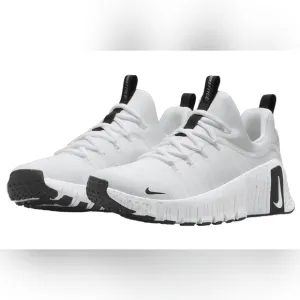 Nike Free Metcon 6 Premium Women's Workout Shoes with Metallic Accents Size 9