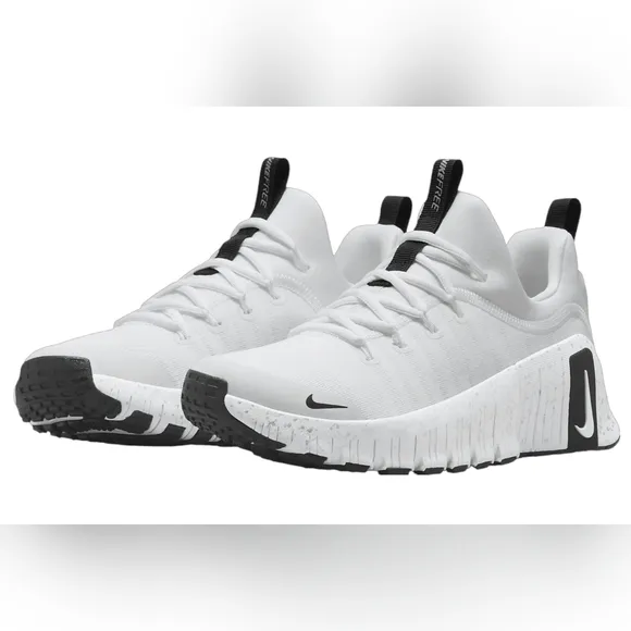 Nike Free Metcon 6 Premium Women's Workout Shoes with Metallic Accents Size 9