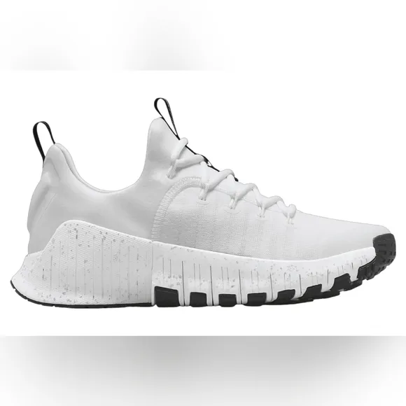 Nike Free Metcon 6 Premium Women's Workout Shoes with Metallic Accents Size 9
