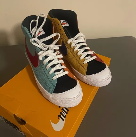 Nike High-Top Sneakers Blazer Mid 77 EMB
