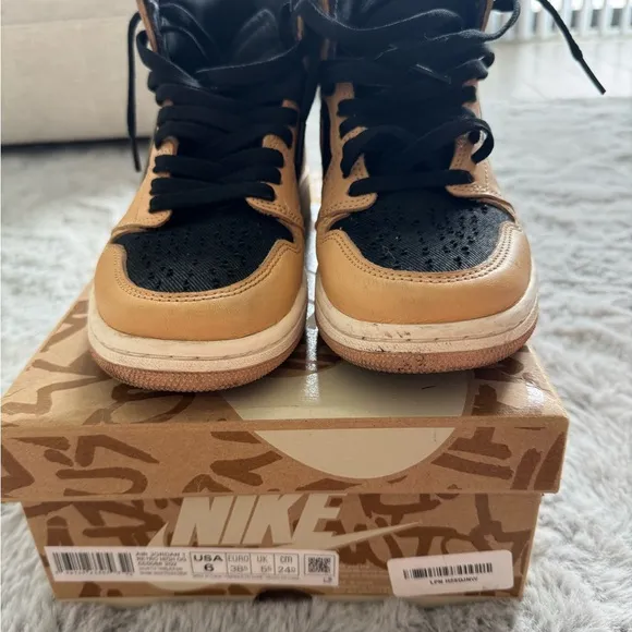 Nike High-Top Sneakers in Black and Tan