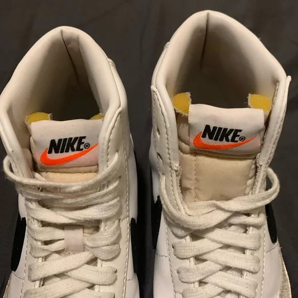 Nike High-Top Sneakers in White and Black size 6