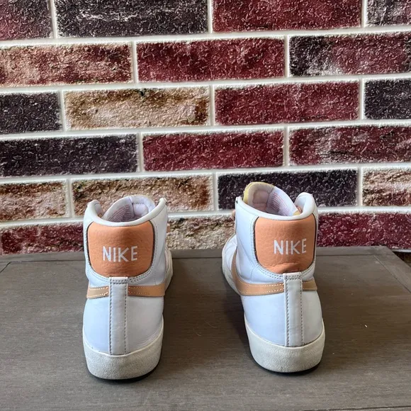 Nike High-Top Sneakers in White and Orange