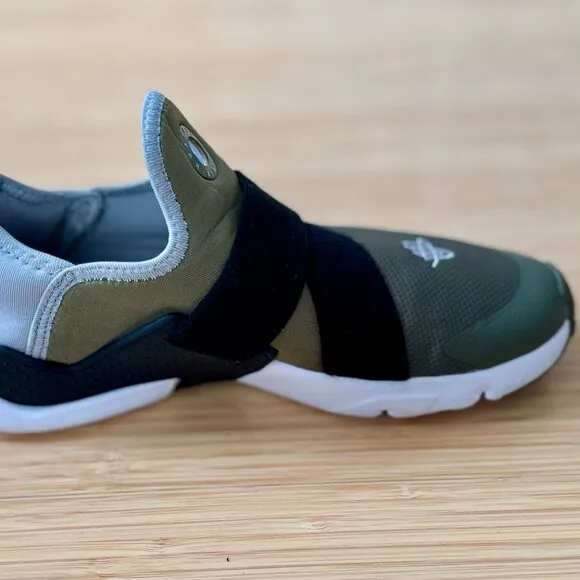 Nike Huarache Extreme GS Slip On Shoes, Olive Green, Size 3Y