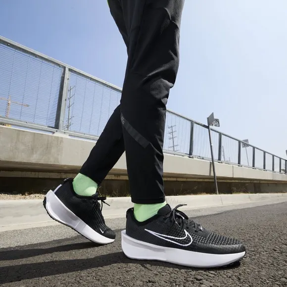Nike Interact Run Black Anthracite Men’s Running Shoes FD2291-001