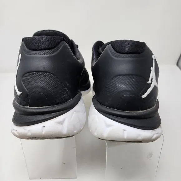 Nike Jordan Running Shoes Mens 10 Black Flight Runner 2 Logo Mesh Upper Sneakers