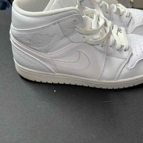 Nike Jordan Trainer Pro Air White High-Top Sneakers 10.5 white