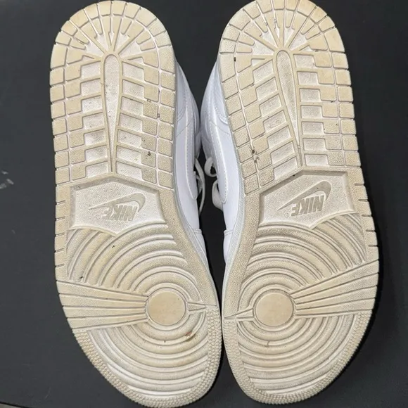 Nike Jordan Trainer Pro Air White High-Top Sneakers 10.5 white