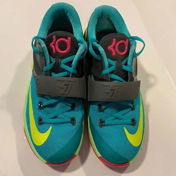 Nike KD Kids Basketball Shoes Unique Bright Size 6Y 669942-300