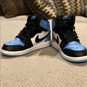 Nike Kids' Black and Blue High-Top SneakersJordans