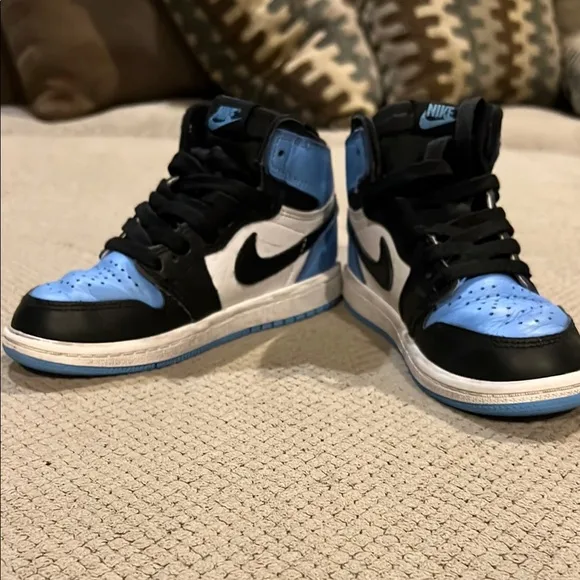 Nike Kids' Black and Blue High-Top SneakersJordans