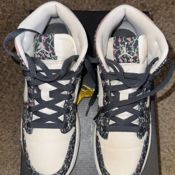 Nike Kids Jordan 1  Floral High-Top Sneakers - Black and Pink size 6.5 youth .
