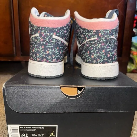 Nike Kids Jordan 1  Floral High-Top Sneakers - Black and Pink size 6.5 youth .