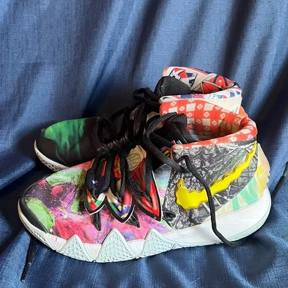 Nike Kybrid Pineapple House SpongeBob shoes