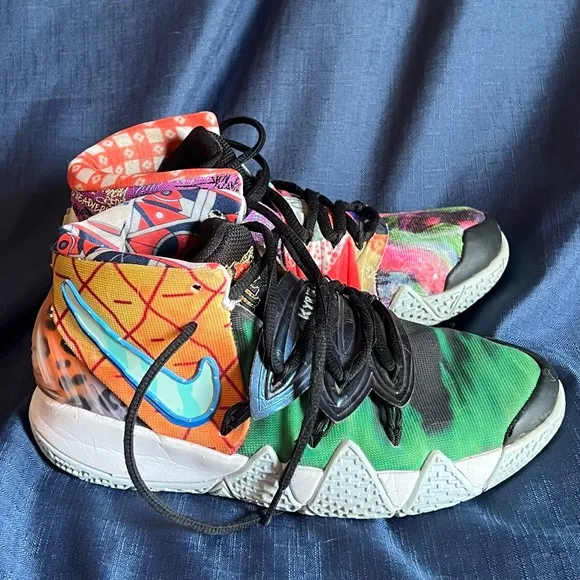 Nike Kybrid Pineapple House SpongeBob shoes