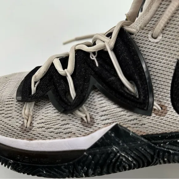 Nike Kyrie 5 Oreo Men’s Cookies n Cream Rare High Top Sneakers Size 10.5