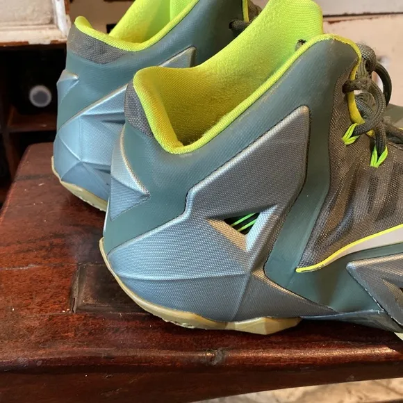 Nike LeBron 11 ‘Dunkman’ Colorway Shoes