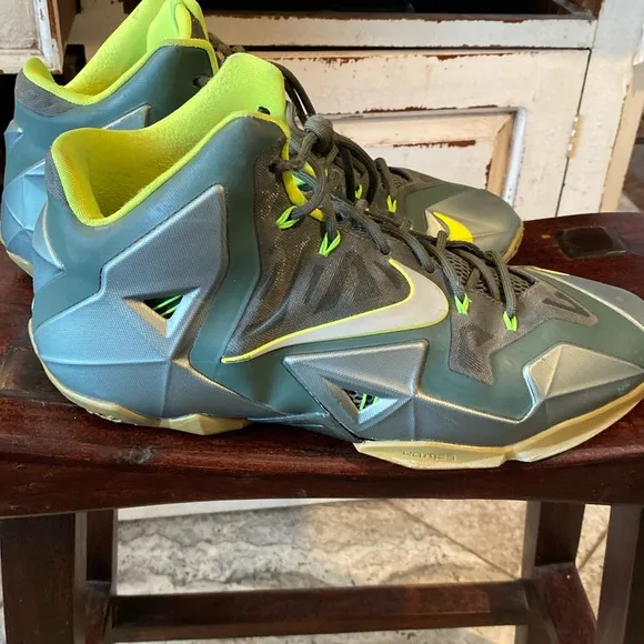 Nike LeBron 11 ‘Dunkman’ Colorway Shoes