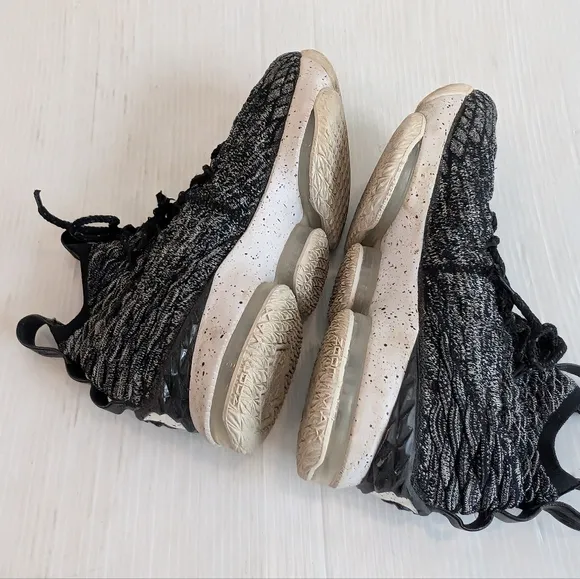 NIKE Lebron 15 X5 GS &quot;Ashes&quot; Black and White Oreo High Top Sneakers Youth Size 6