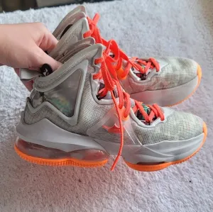 Nike Lebron 19 Basketball Shoes, Size 3.5Y
