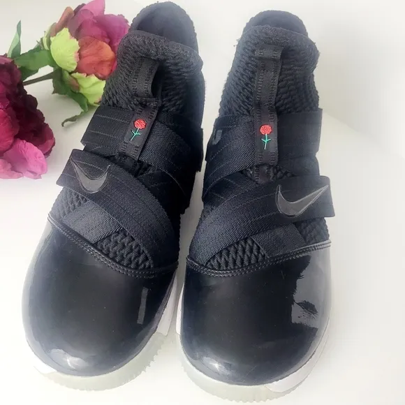 Nike LeBron Soldier 12 SFG Black Rose high top sneakers Size 10