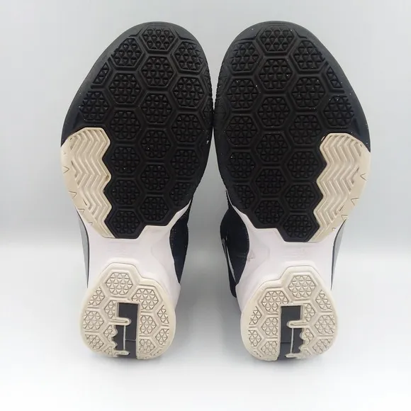 Nike LeBron Soldier 9 IX TB 749498-001 Straps Black White Basketball Mens Size 8