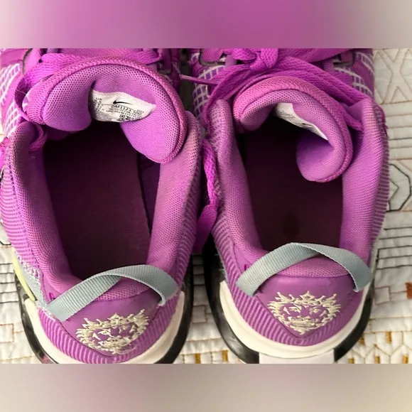 Nike Lebron Witness 7 Mens Basketball Shoes Fuchsia/White Men Size 9.5 Sneakers