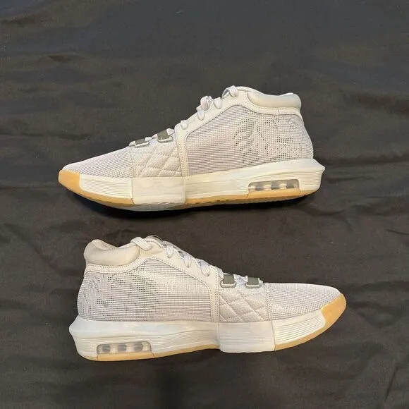 Nike LeBron Witness‎ 8 Light Bone Gum Men's Size 13 Basketball Shoes
