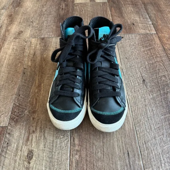 Nike men’s blazer 77 mid jumbo black/ Baltic blue high top sneakers size 8