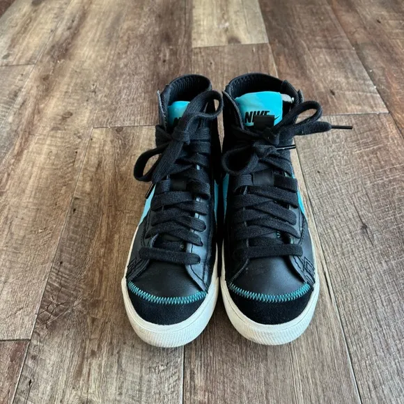 Nike men’s blazer 77 mid jumbo black/ Baltic blue high top sneakers size 8
