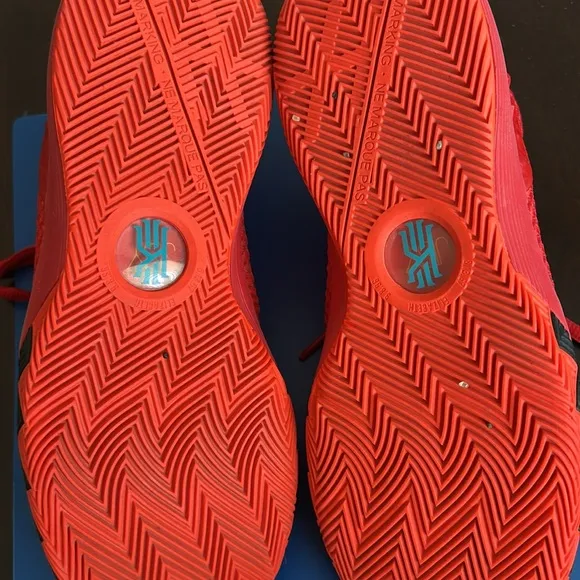 Nike Red and Black Dynamic Sneakers