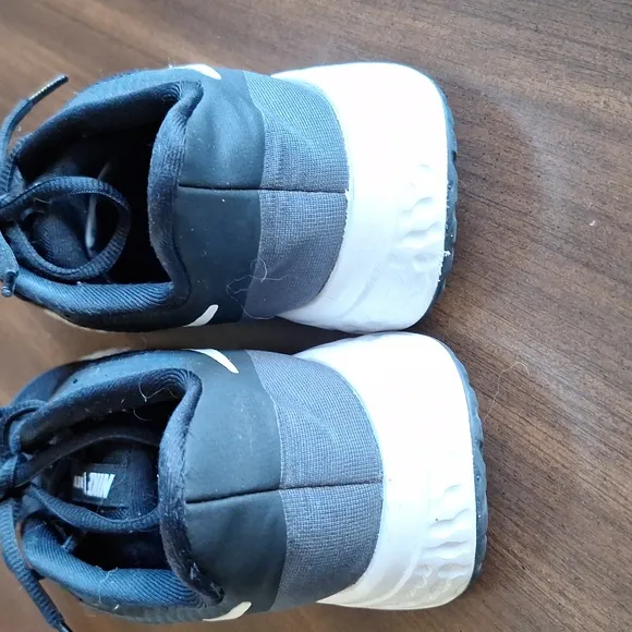 Nike Revolution BQ5671 Running Shoes 6Y
