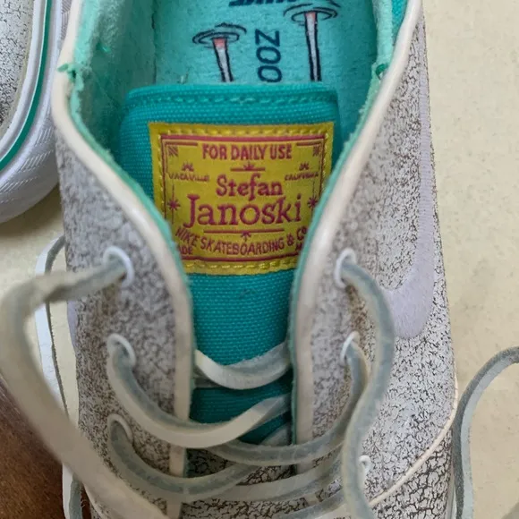 Nike SB Stefan Janoski Elite Flamingo Mens 7 shoe, excellent condition.