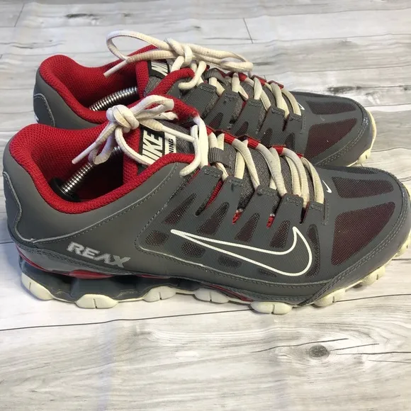 NIKE Sneakers Mens Size 7 REAX 8 TR Mesh Training 621716-013 Shoes
