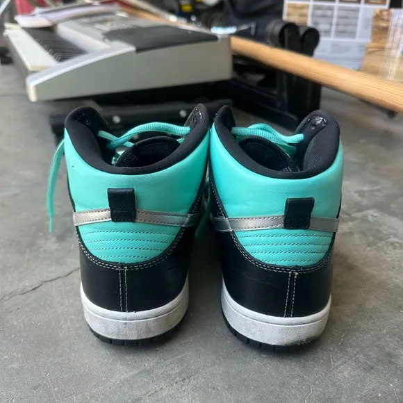 Nike Teal and Black High-Top Sneakers