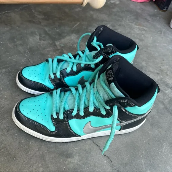 Nike Teal and Black High-Top Sneakers