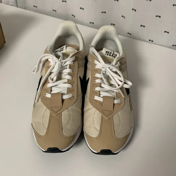Nike W Air Max Pre-day shoes