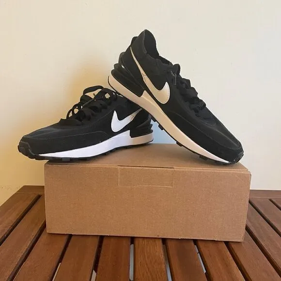 Nike Waffle One mesh sneakers Black Women size 6.5(DC2533-001)