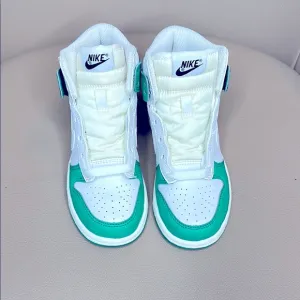 Nike White and Teal High-Top Sneakers