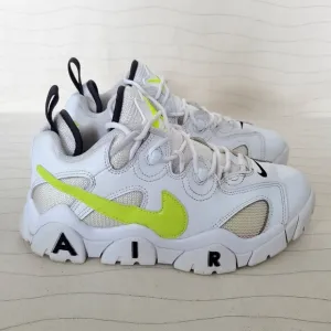 Nike Youth Air Barrage Low White BLK Volt Yellow Sneakers Shoes CK4355-103 Sz 6Y