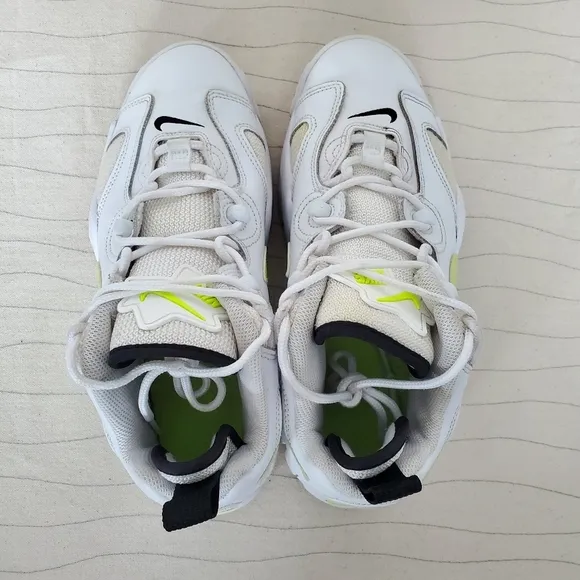 Nike Youth Air Barrage Low White BLK Volt Yellow Sneakers Shoes CK4355-103 Sz 6Y