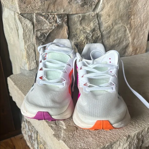 Nike ZoomX Women's Running Shoes - White and Pink