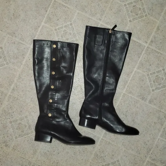 Ninewest NWT black knee high leather emblem bo…