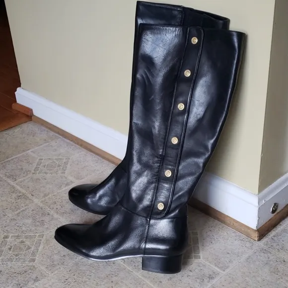 Ninewest NWT black knee high leather emblem bo…