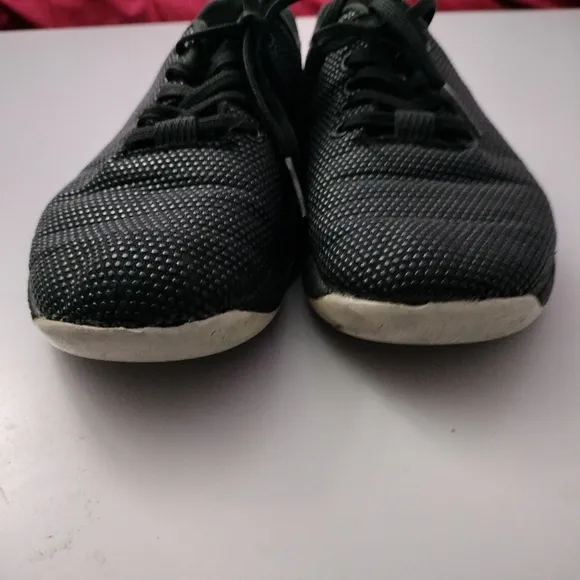 Nobull Woman 6.5 Men 8 Unisex shoes