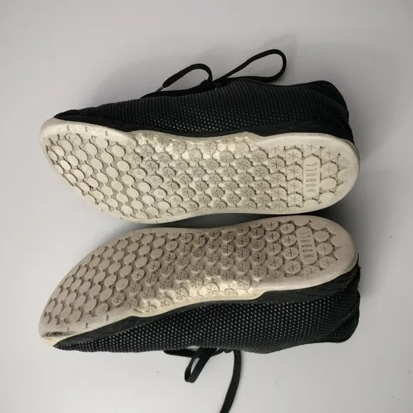 Nobull Woman 6.5 Men 8 Unisex shoes