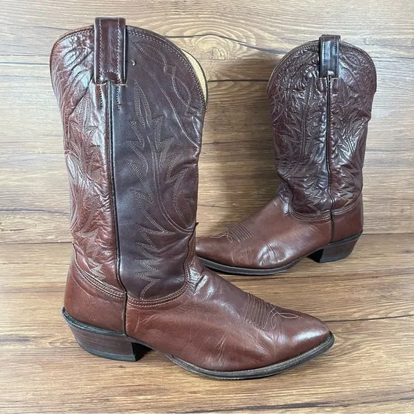 Nocona Boots Made in USA Brown Leather Cowboy Boots Men’s Size 10 Shoes Western
