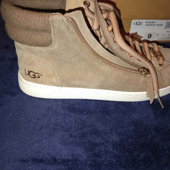 NWB UGG Women's Olive Leather High Top Sneakers Size 9