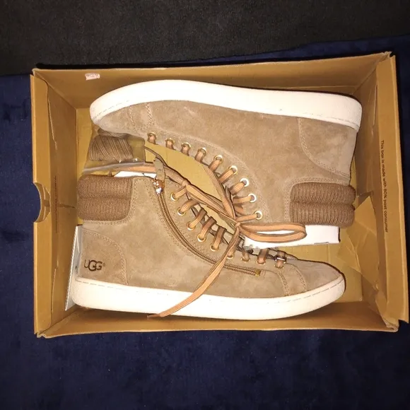 NWB UGG Women's Olive Leather High Top Sneakers Size 9