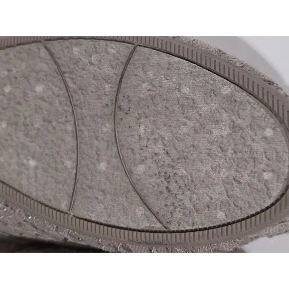 NWOB Bobs By Sketchers Mesh Slip On Shoes Women's US Sz 7